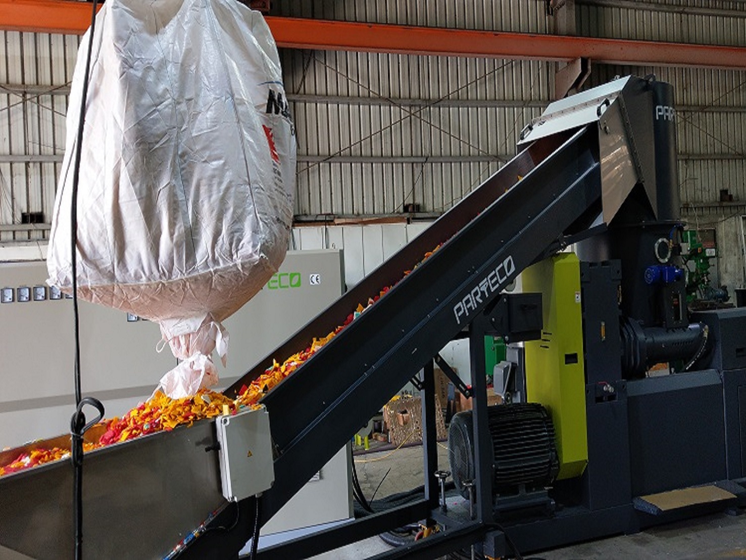 客製化【PE回收】機台案例：南投運動器材大廠之PE發泡材料回收解決方案